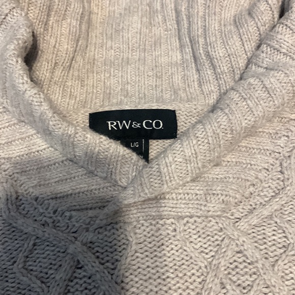 RW&CO sweater - Picture 2 of 2